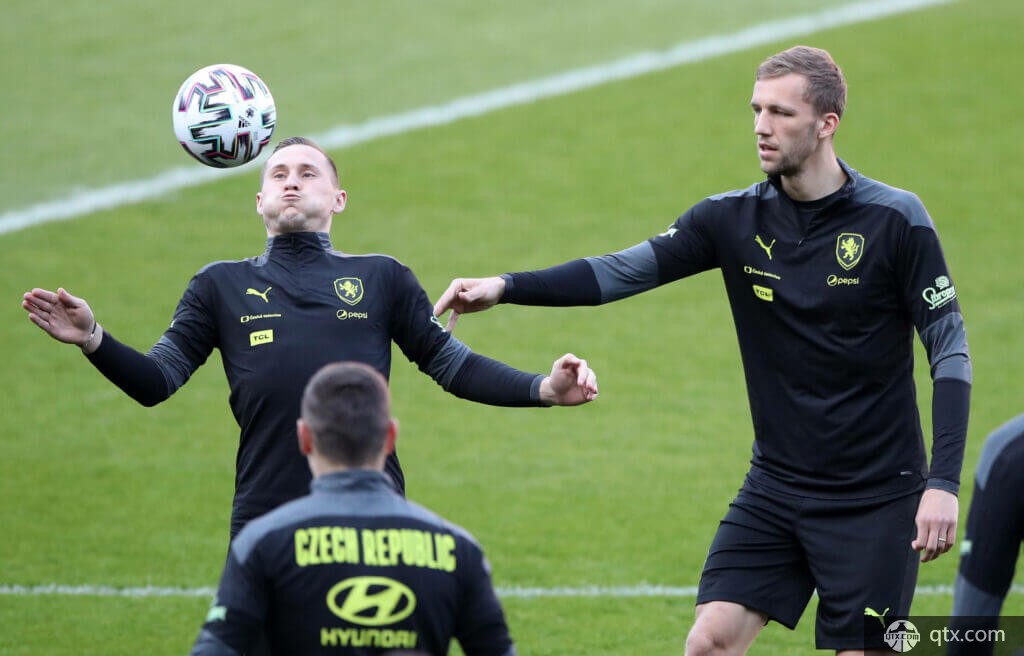 米兰管理层 米兰管理层