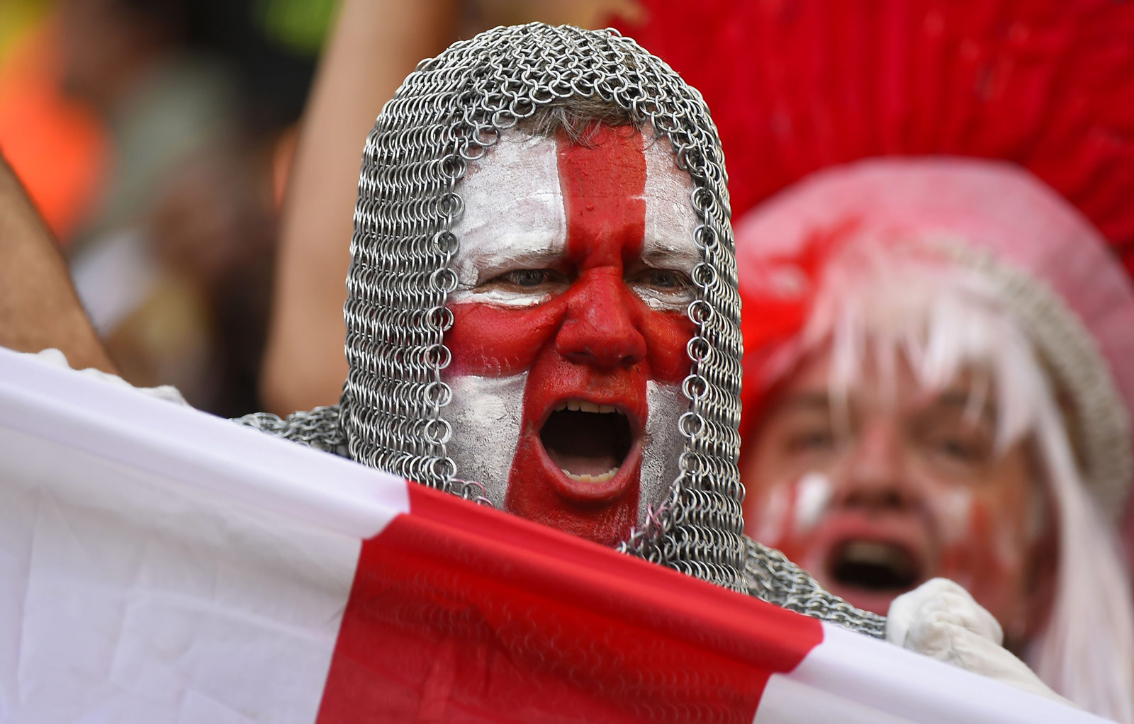 两名球员加 两名球员加